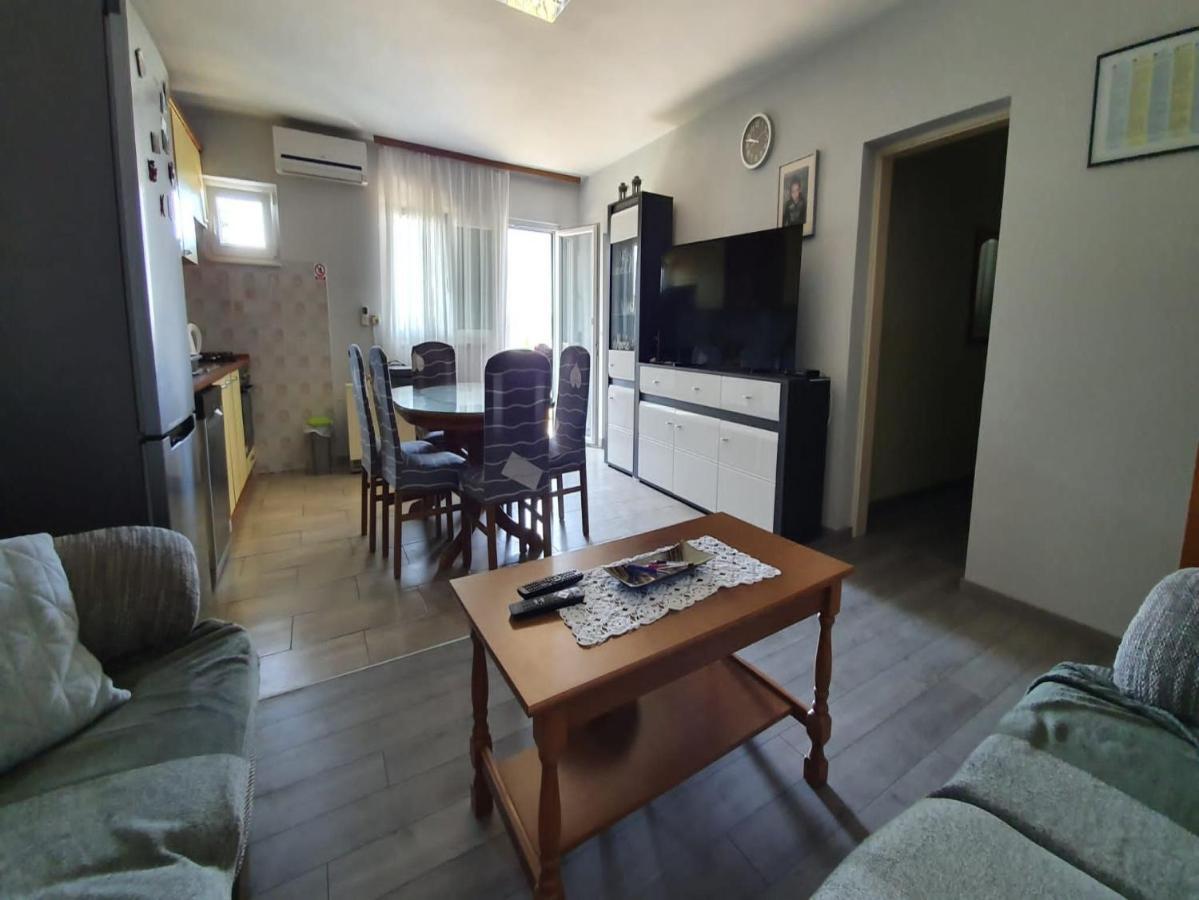 Apartment Miro Kaštela Zewnętrze zdjęcie