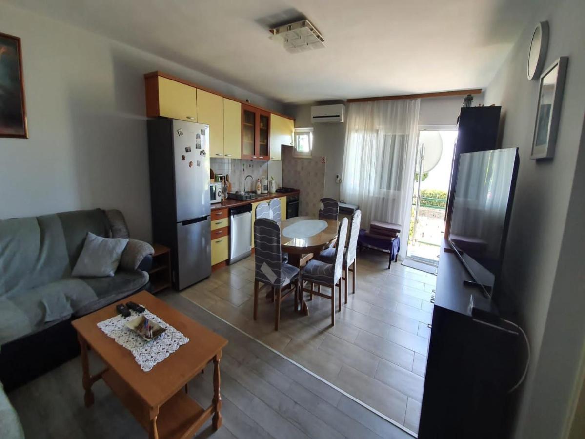 Apartment Miro Kaštela Zewnętrze zdjęcie